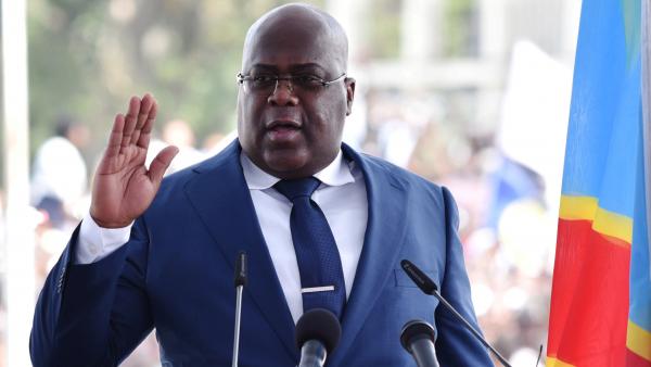 Les chefs des départements du cabinet de Félix Tshisekedi dotés en véhicules
