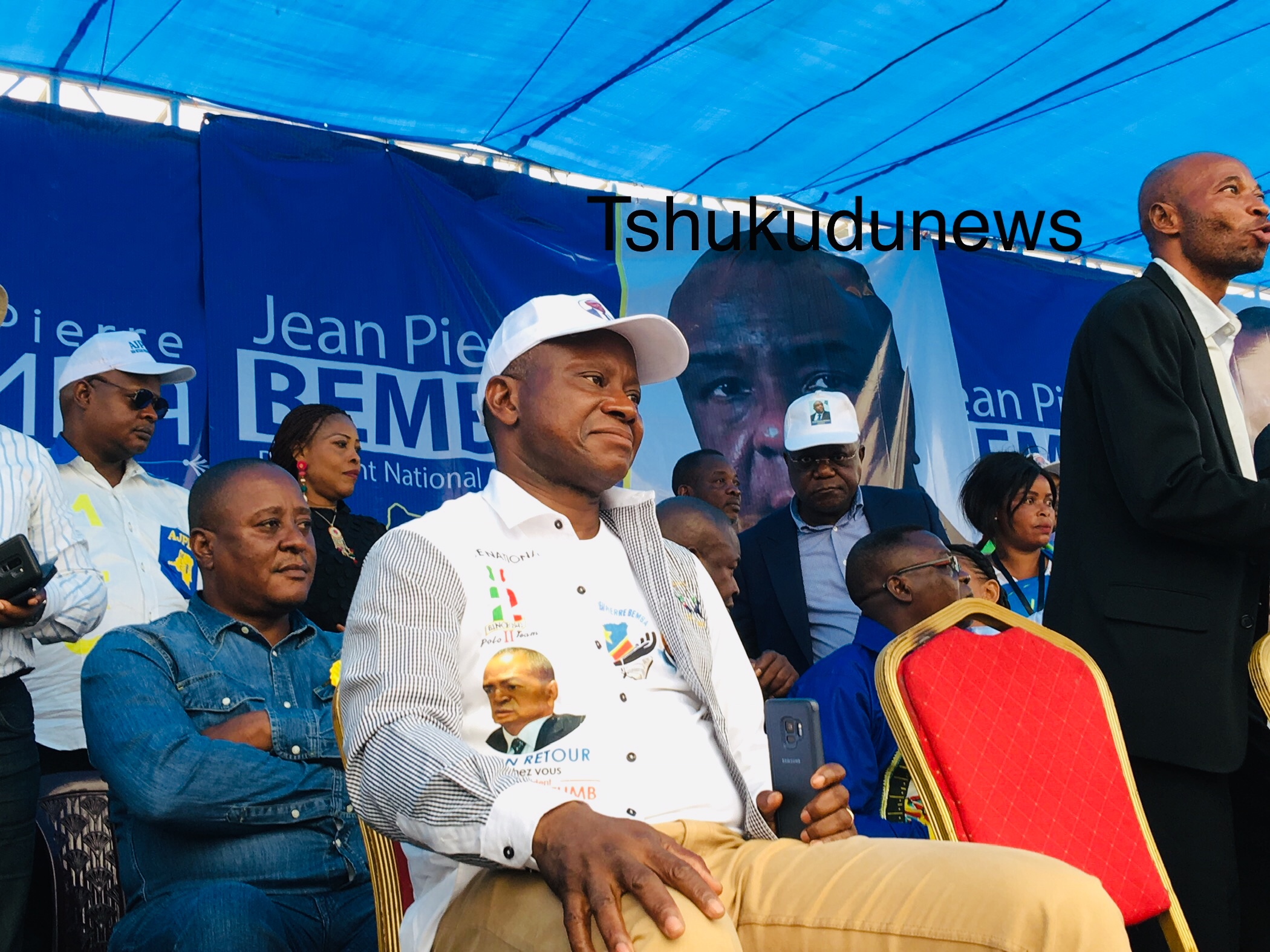 Ensemble pour le changement présent au meeting de Jean-Pierre Bemba