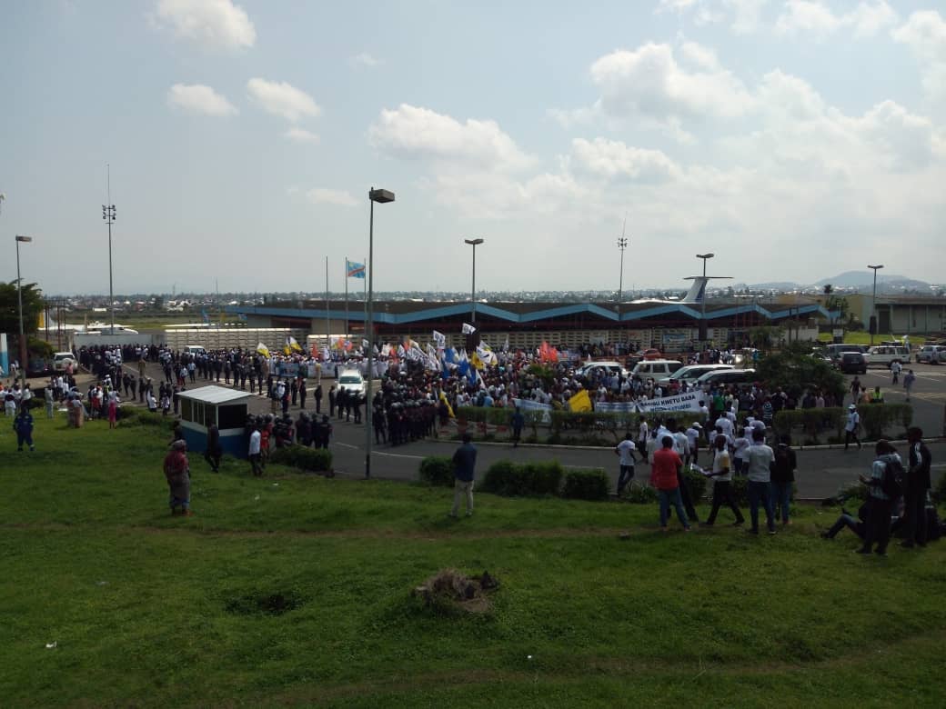 Faute d&rsquo;autorisation d&rsquo;atterrissage, les gomatraciens ont attendu Katumbi en vain