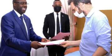 MINISTERE DU PLAN : Christian MWANDO gratifie les ONG/PARTENAIRES en règle avec la législation congolaise par des arrêtés interministériels