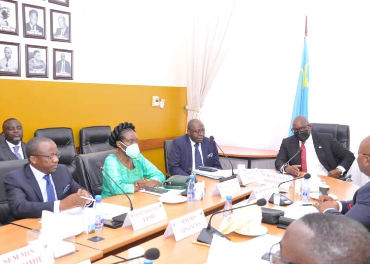 Commission ECOFIN du gouvernement : Bientôt des mesures pour stopper les spéculations sur le marché congolais