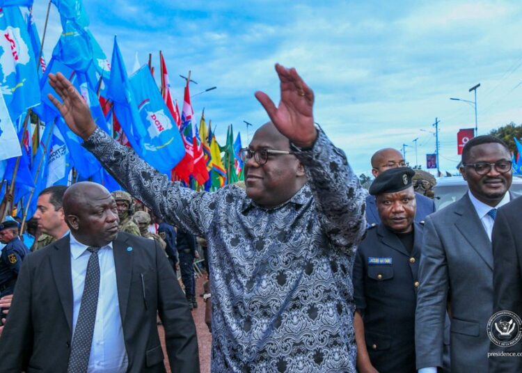 Révision de la Constitution : à Kalemie, Tshisekedi reste « ferme »