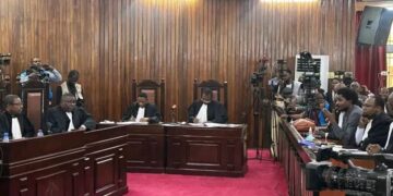 Constant Mutamba exige la comparution de la première ministre