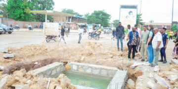 Kisangani : Des associations et groupes de pression saluent les travaux de la voirie réalisés par le biais du ministre Doudou Fwamba