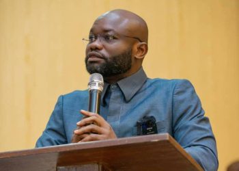 Journée mondiale de la radio : le Député Patrick Matata rend hommage au « rempart de la démocratie »